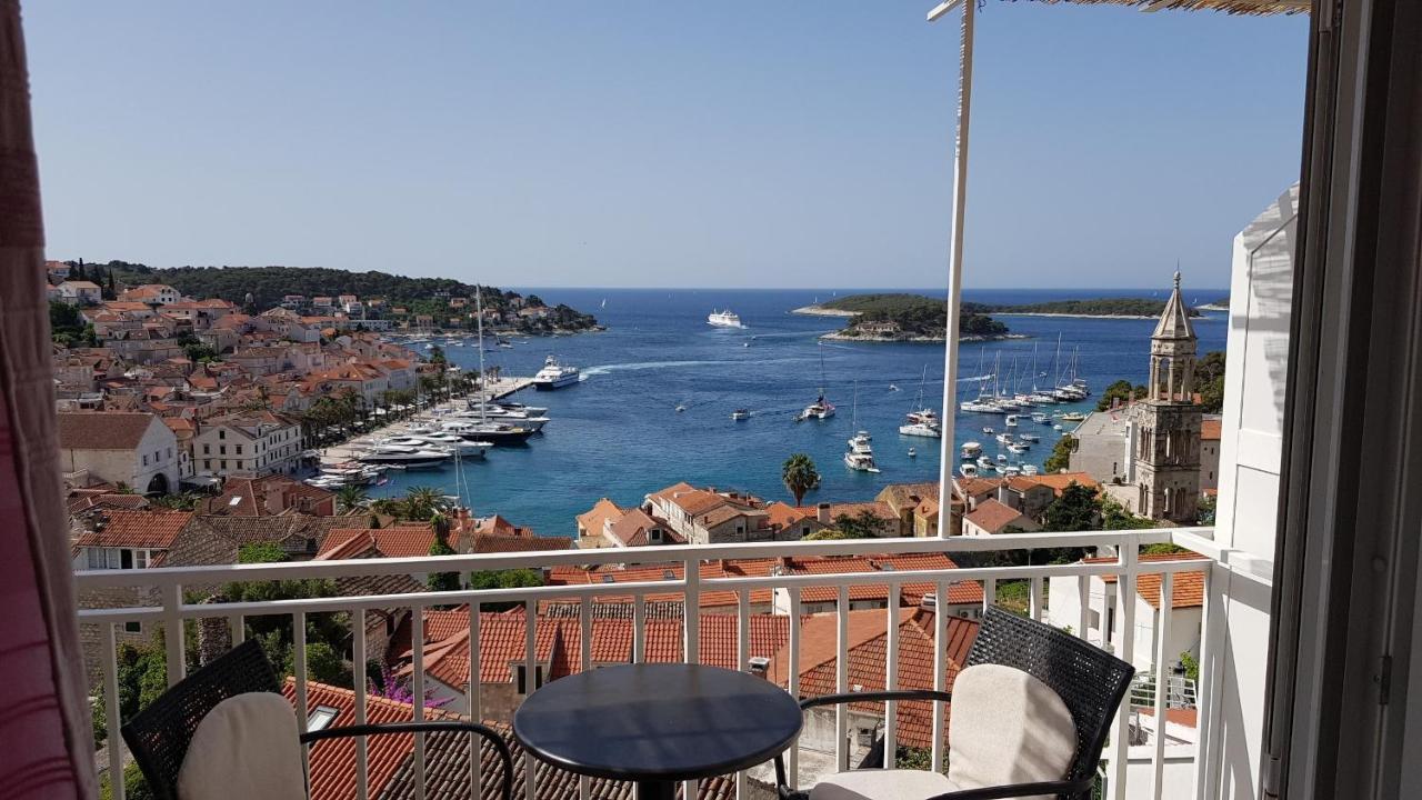 Apartments Bocin Rosso Hvar Town Exterior foto