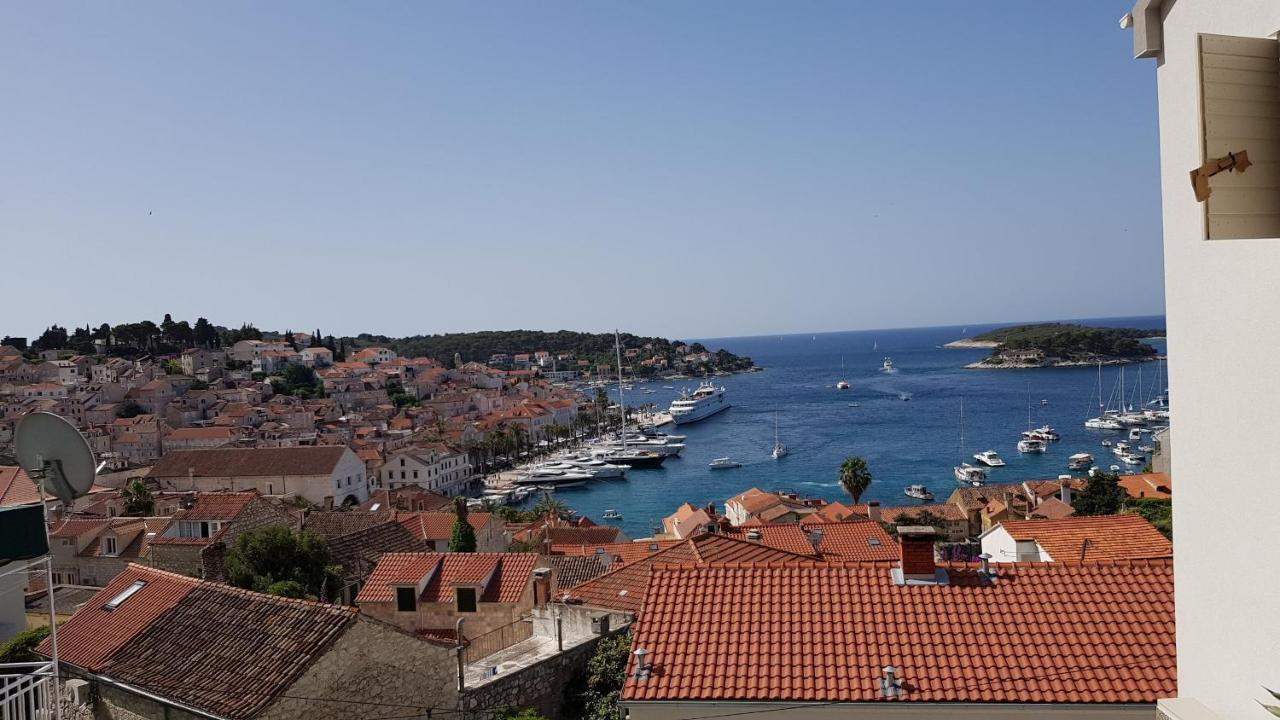 Apartments Bocin Rosso Hvar Town Exterior foto
