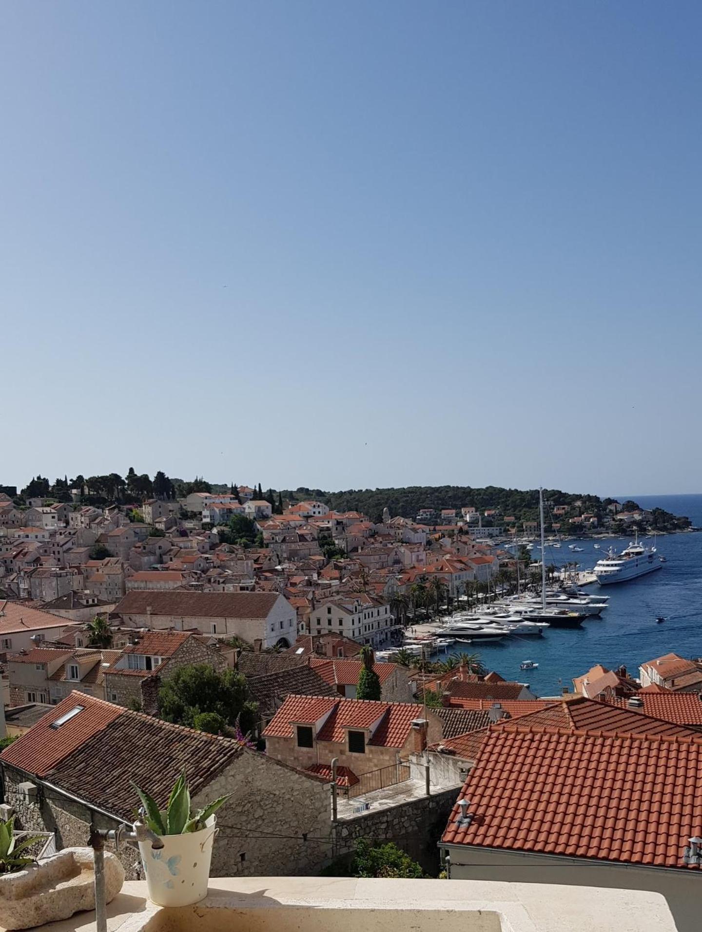 Apartments Bocin Rosso Hvar Town Exterior foto